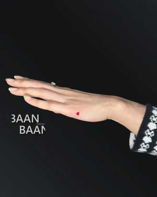 minimal baantattoo